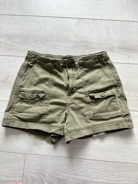 Bluenotes Olive Green Cargo-Style Women’s Shorts